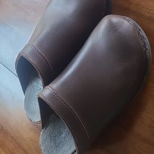European handmade Swedish clogs - brown leather size 38/39